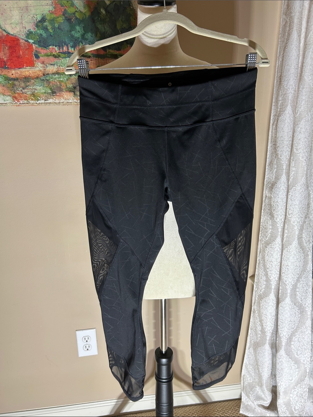 Athleta Black High-Waist Workout Capri Leggings